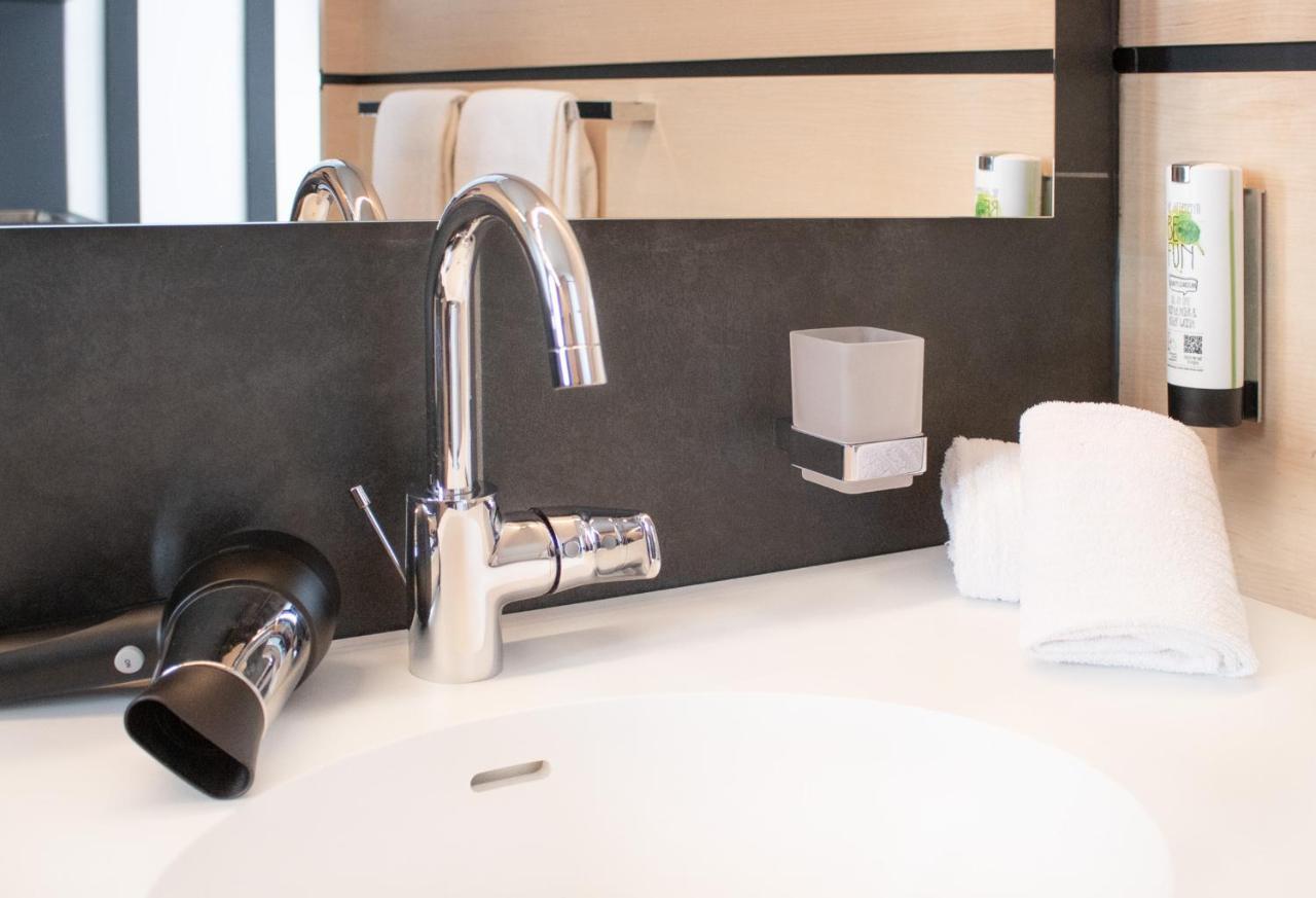 Kam Hotel By Wmm Hotels Stetten  エクステリア 写真